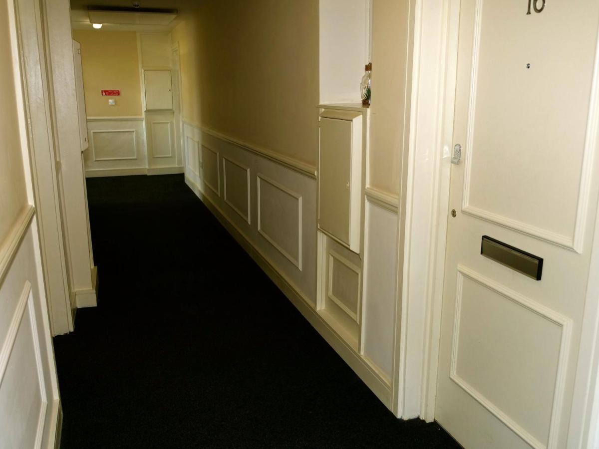 Ultra Deluxe Versace Apartment Near Sheffield Full Sky Tv Rotherham Eksteriør billede