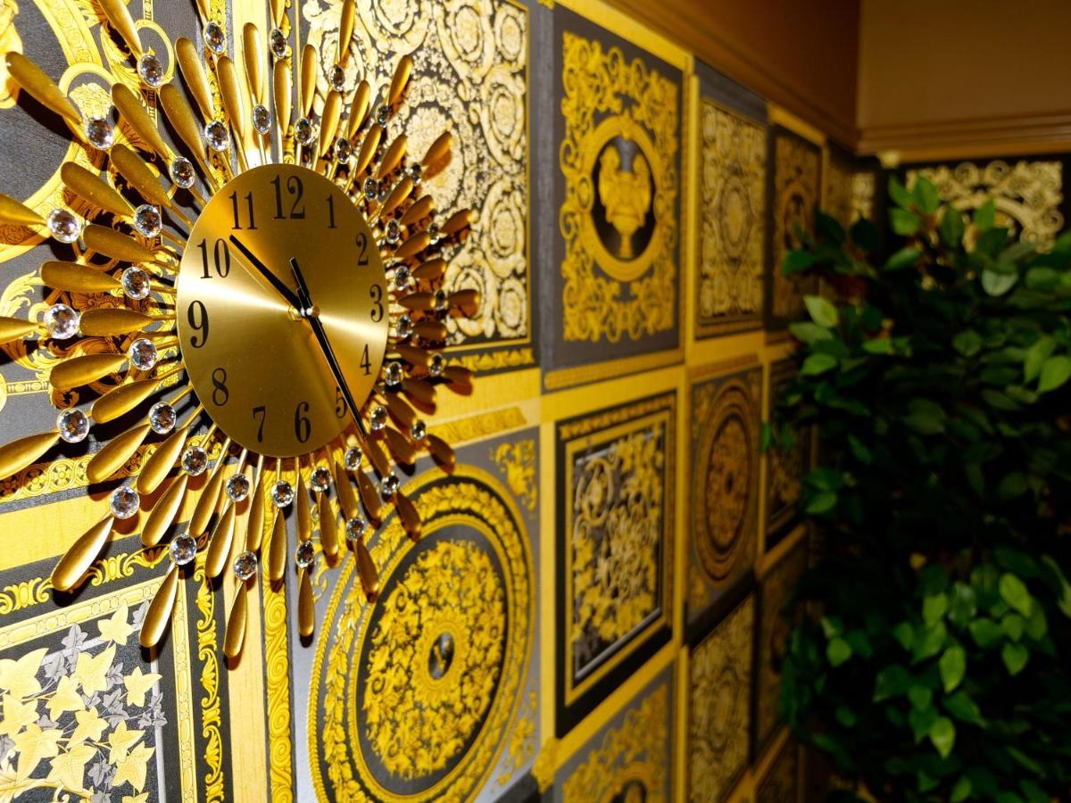 Ultra Deluxe Versace Apartment Near Sheffield Full Sky Tv Rotherham Eksteriør billede